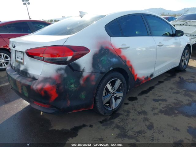 Photo 3 VIN: 3KPFL4A71JE239554 - KIA FORTE 