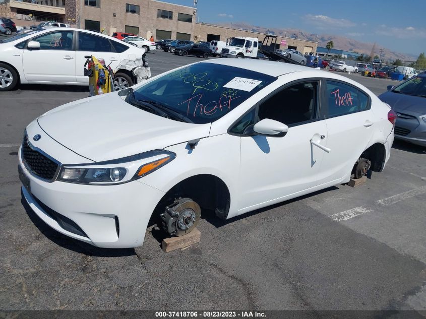 Photo 1 VIN: 3KPFL4A71JE247895 - KIA FORTE 