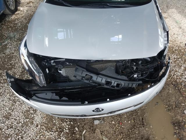 Photo 6 VIN: 3KPFL4A71JE248545 - KIA FORTE LX 