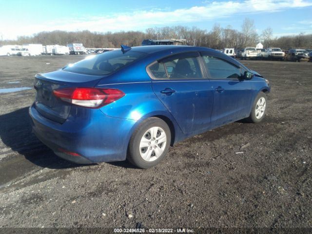 Photo 3 VIN: 3KPFL4A71JE263501 - KIA FORTE 