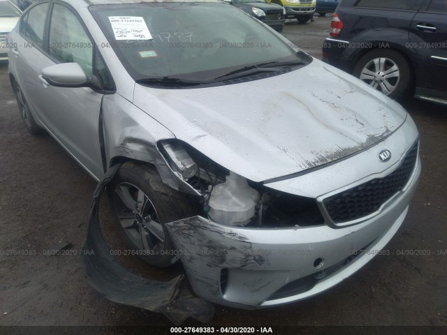 Photo 5 VIN: 3KPFL4A71JE274286 - KIA FORTE 