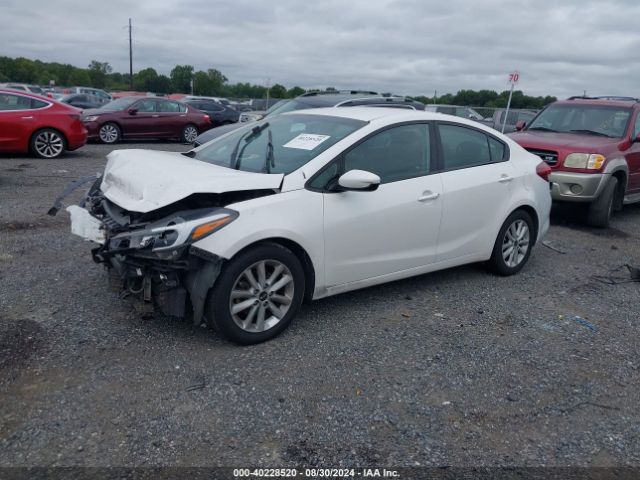 Photo 1 VIN: 3KPFL4A72HE008740 - KIA FORTE 