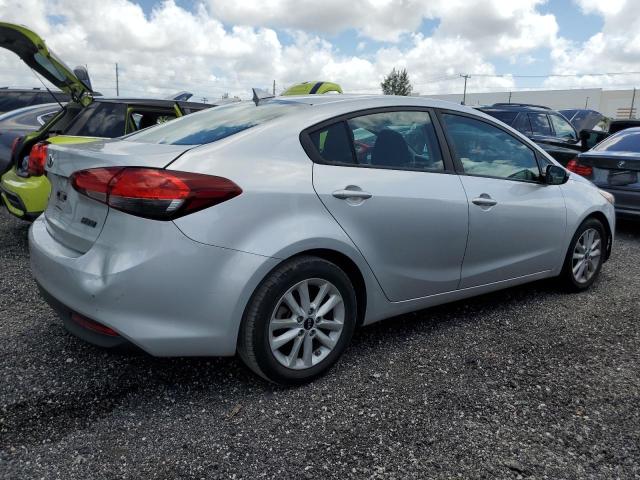 Photo 2 VIN: 3KPFL4A72HE021648 - KIA FORTE LX 