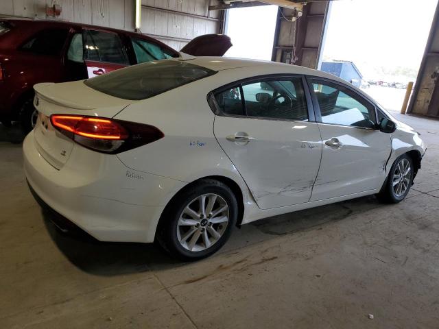 Photo 2 VIN: 3KPFL4A72HE040877 - KIA FORTE LX 