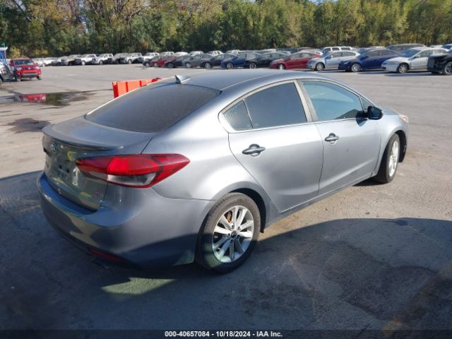 Photo 3 VIN: 3KPFL4A72HE049711 - KIA FORTE 