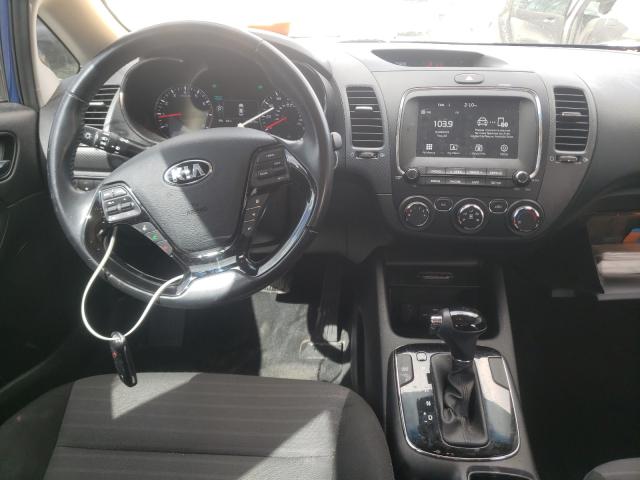 Photo 8 VIN: 3KPFL4A72HE111687 - KIA FORTE LX 