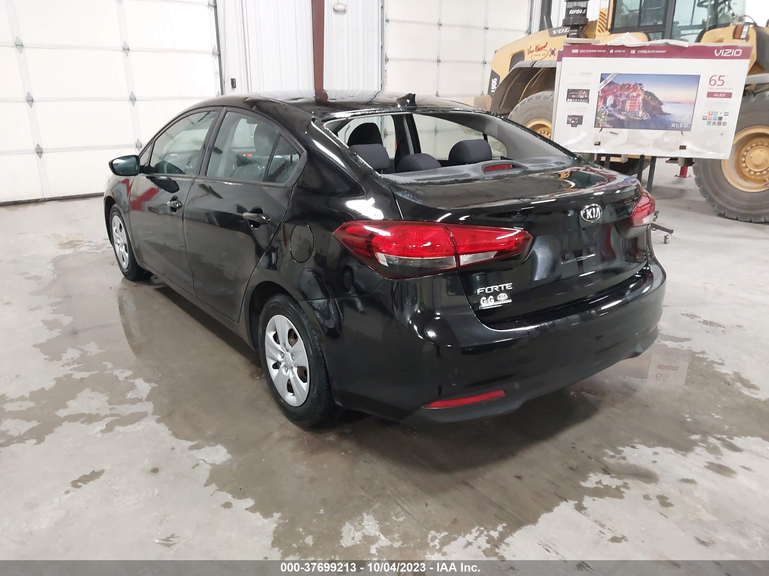 Photo 2 VIN: 3KPFL4A72HE116209 - KIA FORTE 