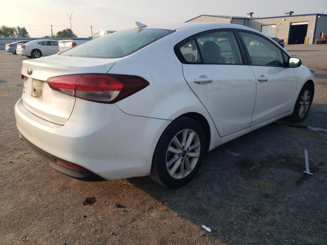 Photo 2 VIN: 3KPFL4A72HE124732 - KIA FORTE 