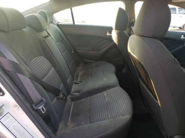 Photo 9 VIN: 3KPFL4A72HE124732 - KIA FORTE 