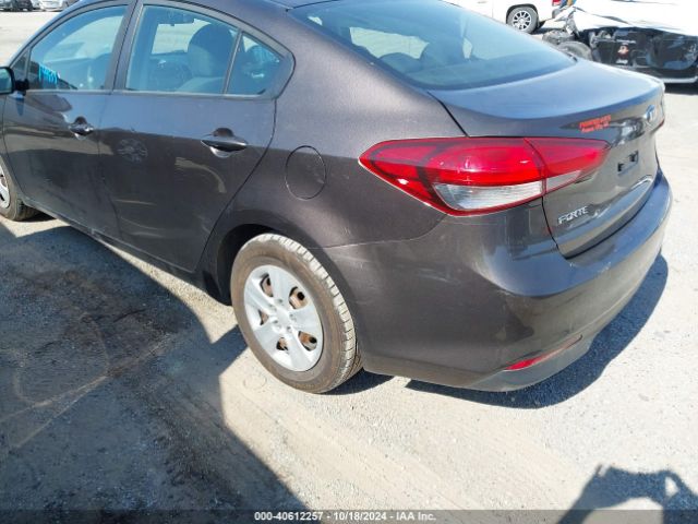 Photo 2 VIN: 3KPFL4A72HE148822 - KIA FORTE 