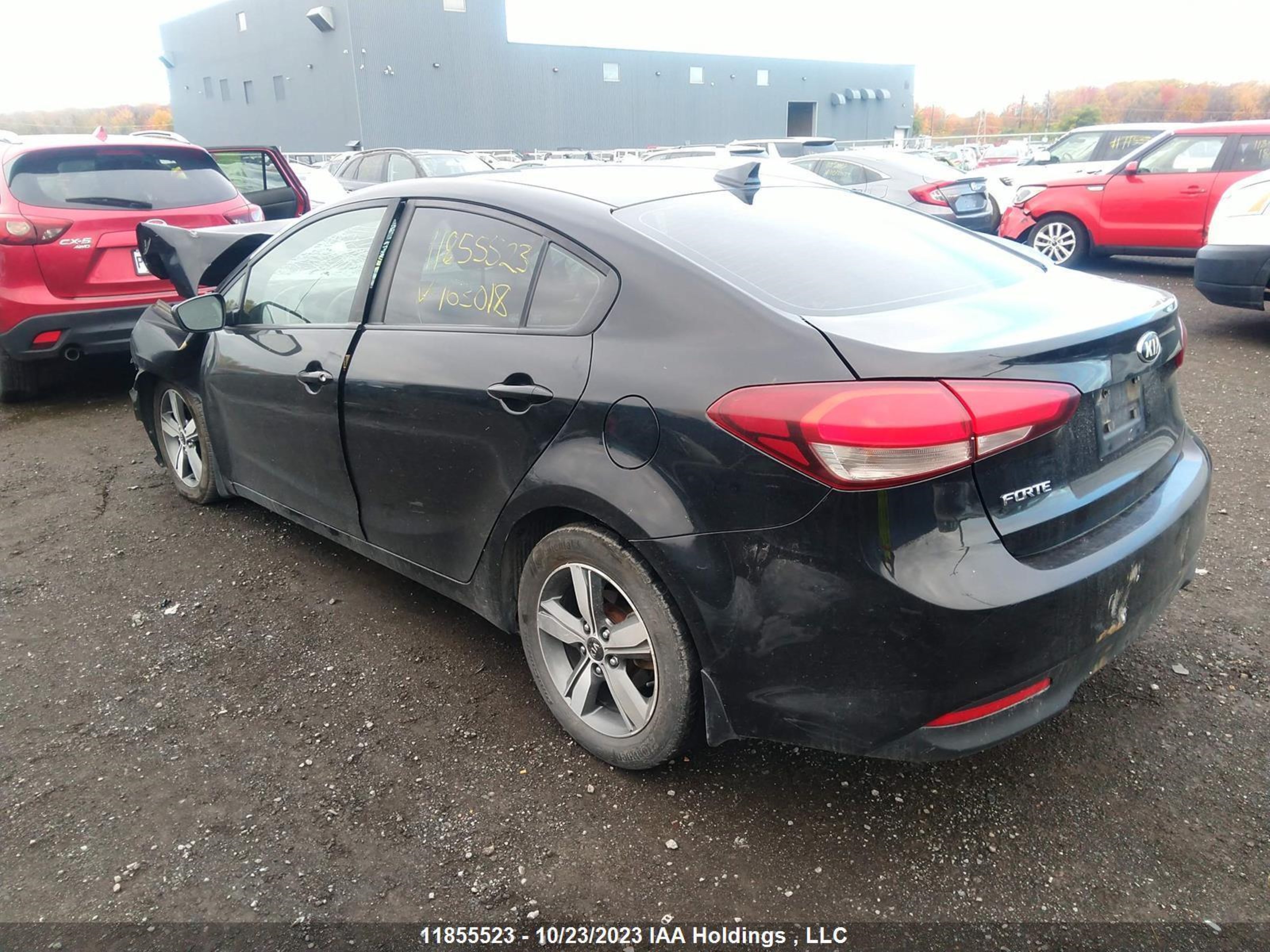 Photo 2 VIN: 3KPFL4A72JE163018 - KIA FORTE 