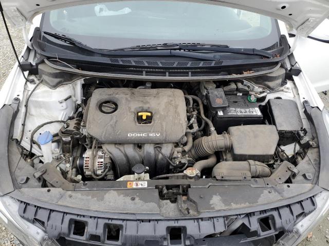 Photo 10 VIN: 3KPFL4A72JE182555 - KIA FORTE LX 