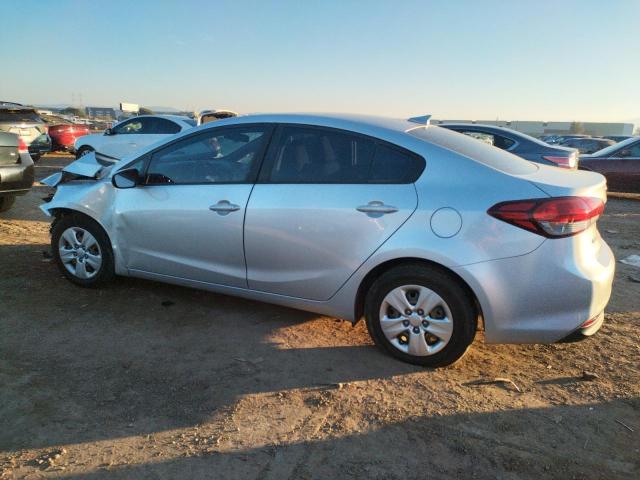 Photo 1 VIN: 3KPFL4A72JE205865 - KIA FORTE LX 