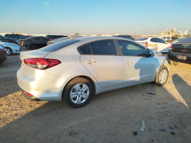 Photo 2 VIN: 3KPFL4A72JE205865 - KIA FORTE LX 