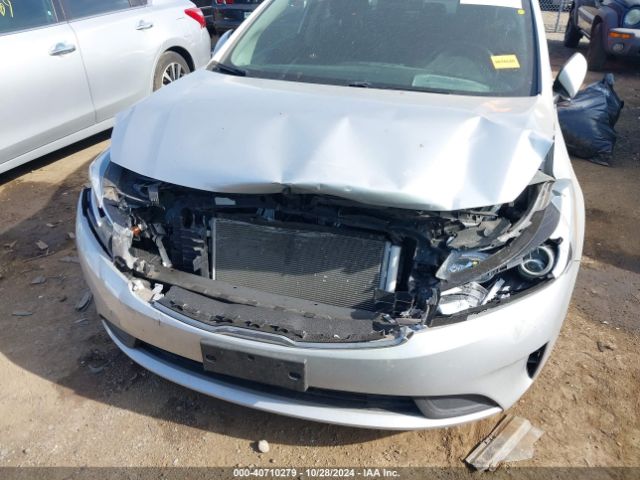 Photo 5 VIN: 3KPFL4A72JE213674 - KIA FORTE 