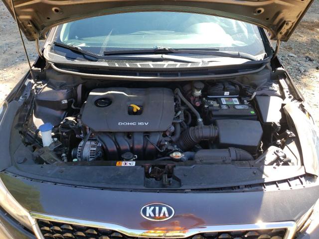 Photo 10 VIN: 3KPFL4A72JE215571 - KIA FORTE LX 