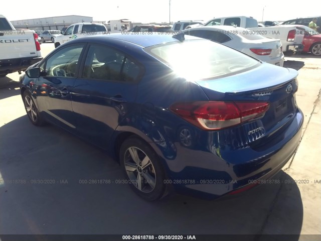 Photo 2 VIN: 3KPFL4A72JE218020 - KIA FORTE 