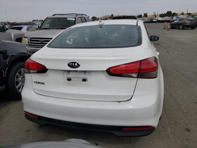 Photo 5 VIN: 3KPFL4A72JE223878 - KIA FORTE 