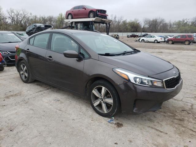 Photo 4 VIN: 3KPFL4A72JE225176 - KIA FORTE LX 