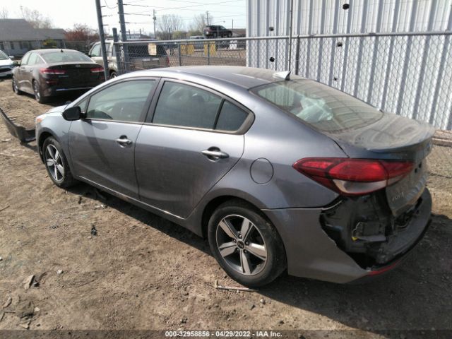 Photo 2 VIN: 3KPFL4A72JE225906 - KIA FORTE 