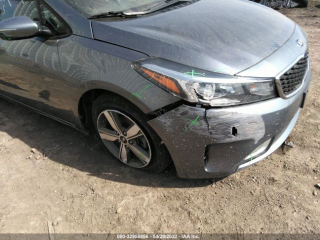 Photo 5 VIN: 3KPFL4A72JE225906 - KIA FORTE 