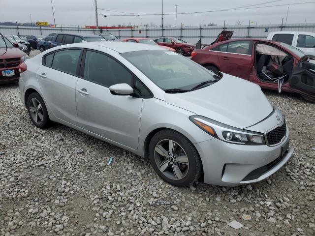 Photo 3 VIN: 3KPFL4A72JE260767 - KIA FORTE LX 