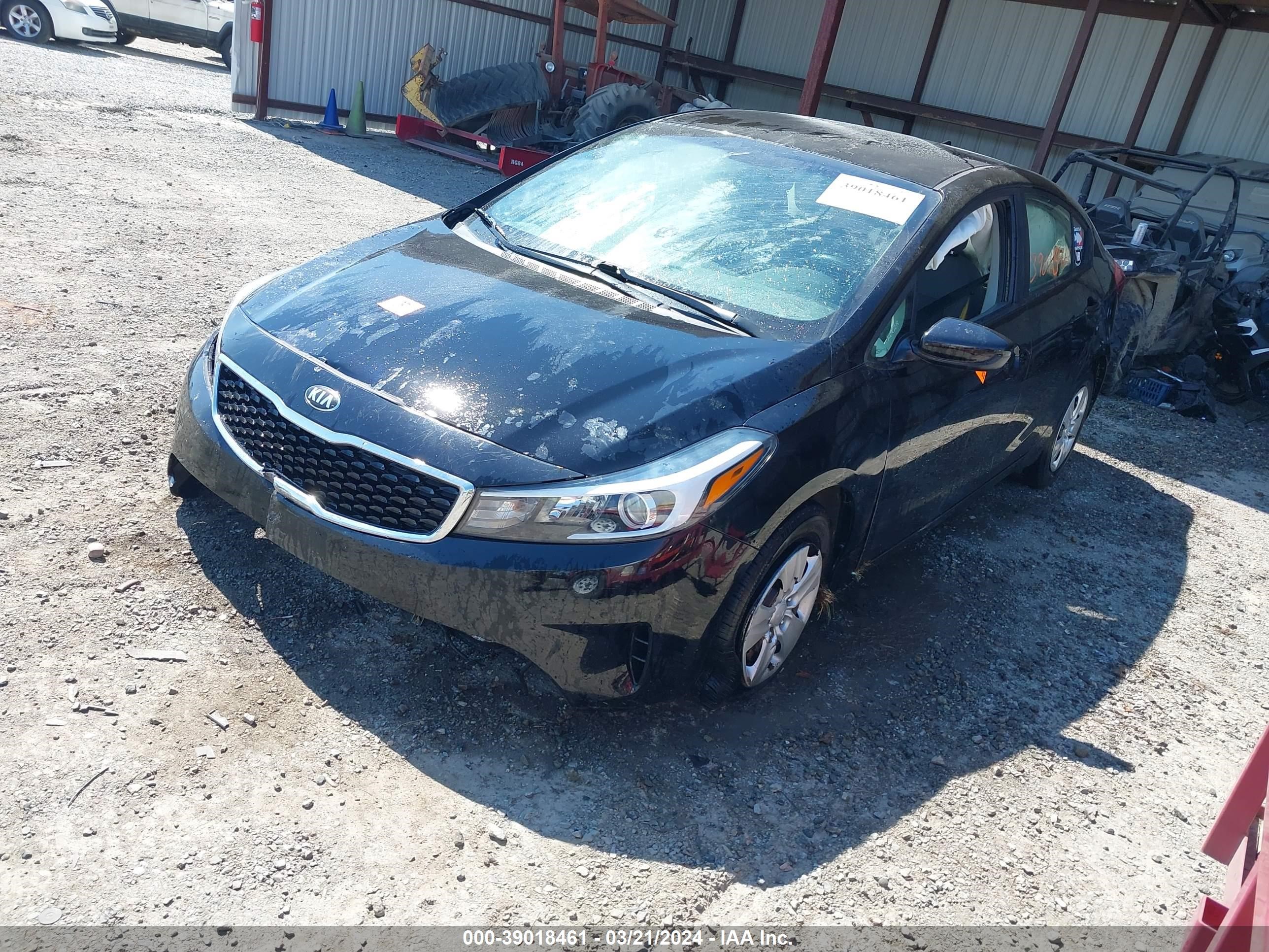 Photo 1 VIN: 3KPFL4A72JE272174 - KIA FORTE 