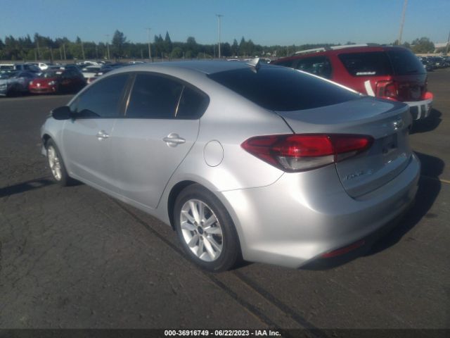 Photo 2 VIN: 3KPFL4A73HE008391 - KIA FORTE 