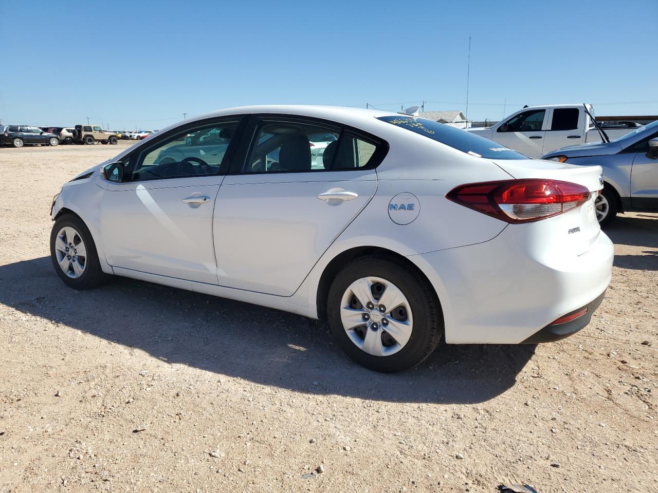 Photo 1 VIN: 3KPFL4A73HE025076 - KIA FORTE 