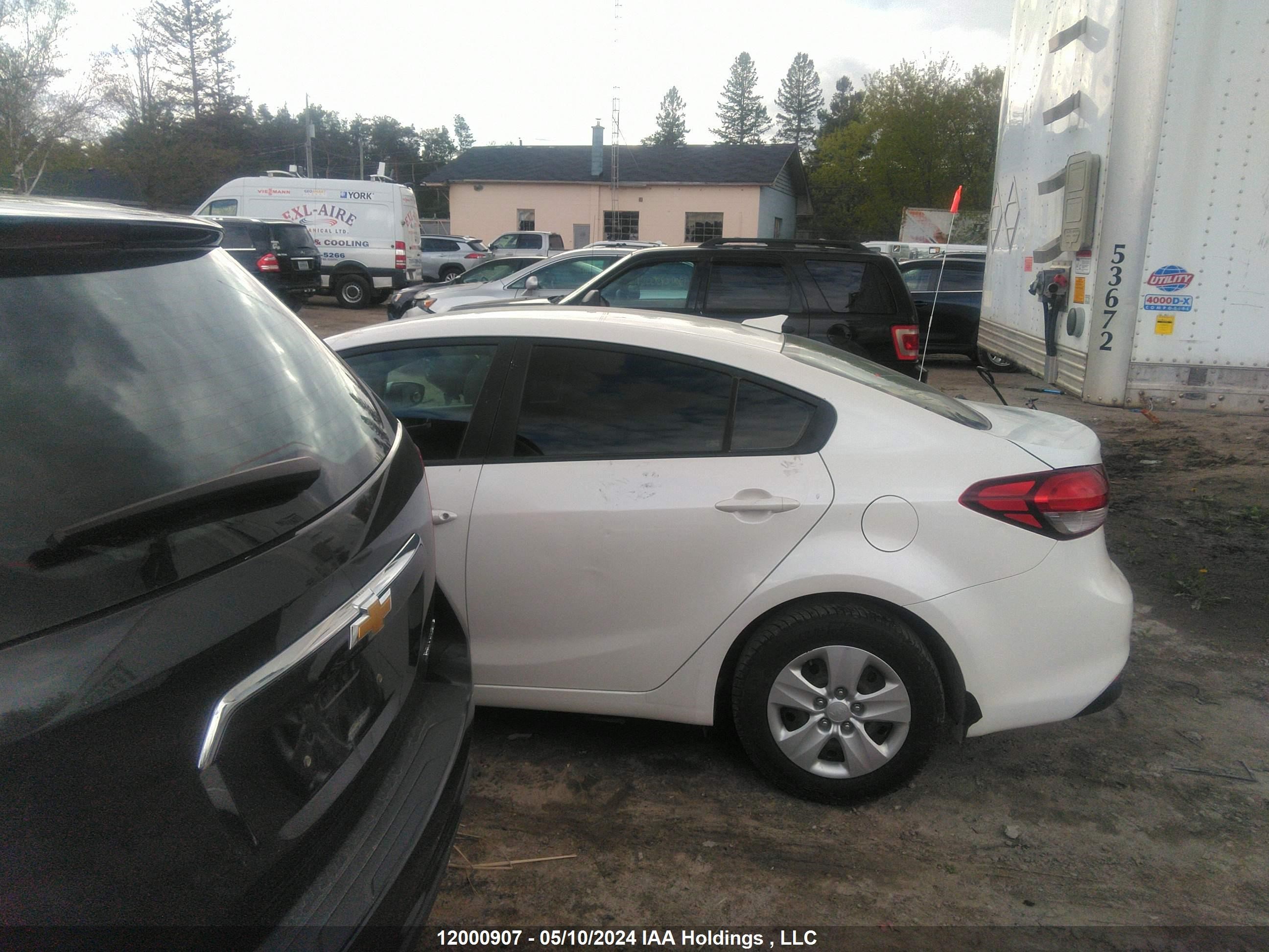 Photo 14 VIN: 3KPFL4A73HE057803 - KIA FORTE 