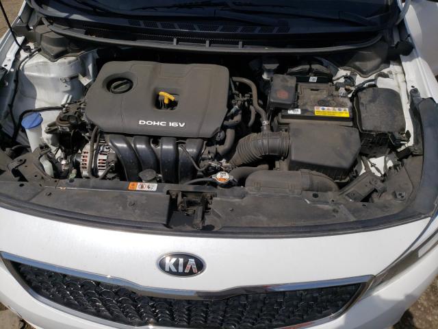 Photo 6 VIN: 3KPFL4A73HE080000 - KIA FORTE LX 