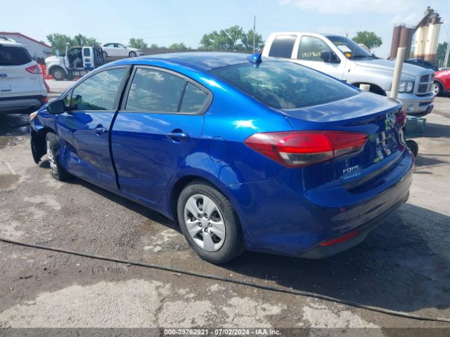 Photo 2 VIN: 3KPFL4A73HE116610 - KIA FORTE 