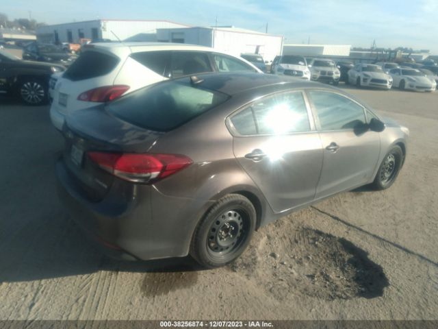 Photo 3 VIN: 3KPFL4A73HE132922 - KIA FORTE 