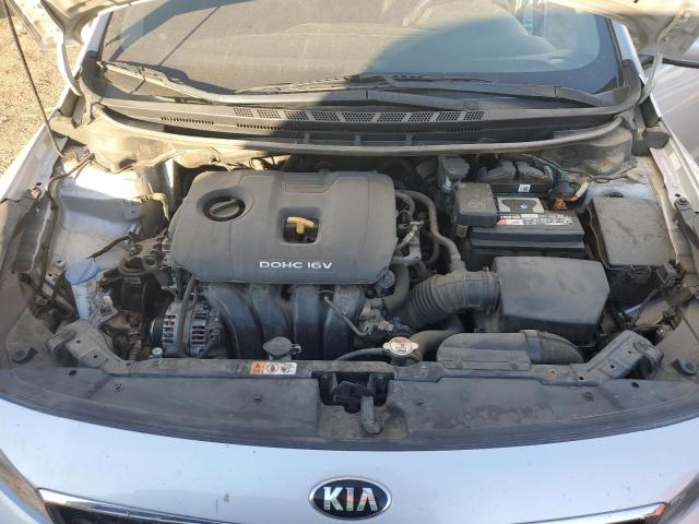 Photo 10 VIN: 3KPFL4A73JE166462 - KIA FORTE 