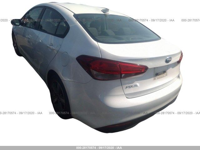 Photo 2 VIN: 3KPFL4A73JE171161 - KIA FORTE 