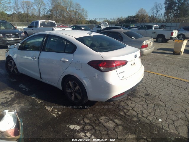 Photo 2 VIN: 3KPFL4A73JE172567 - KIA FORTE 