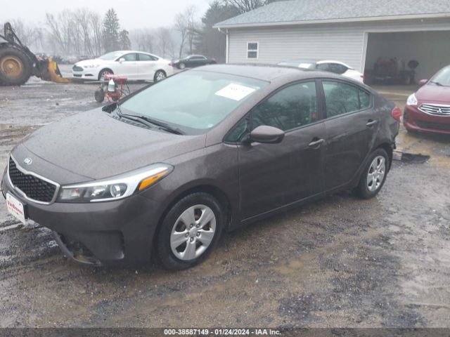 Photo 1 VIN: 3KPFL4A73JE180121 - KIA FORTE 