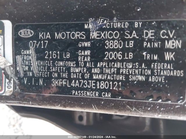 Photo 8 VIN: 3KPFL4A73JE180121 - KIA FORTE 