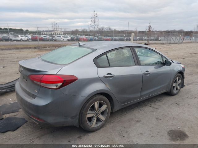 Photo 3 VIN: 3KPFL4A73JE191779 - KIA FORTE 