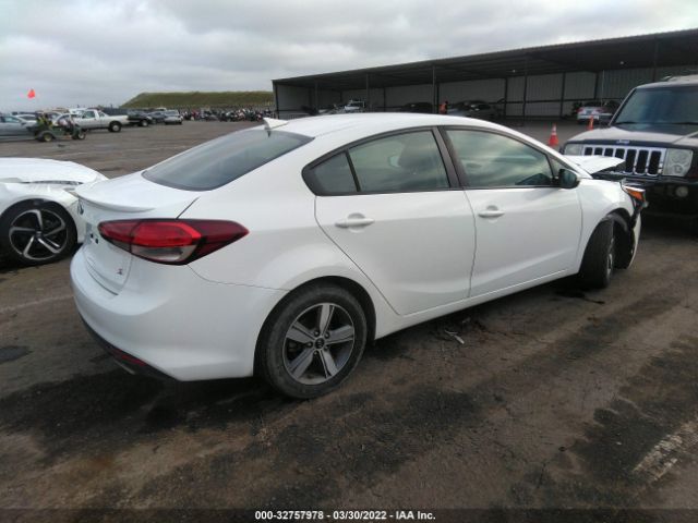 Photo 3 VIN: 3KPFL4A73JE218396 - KIA FORTE 