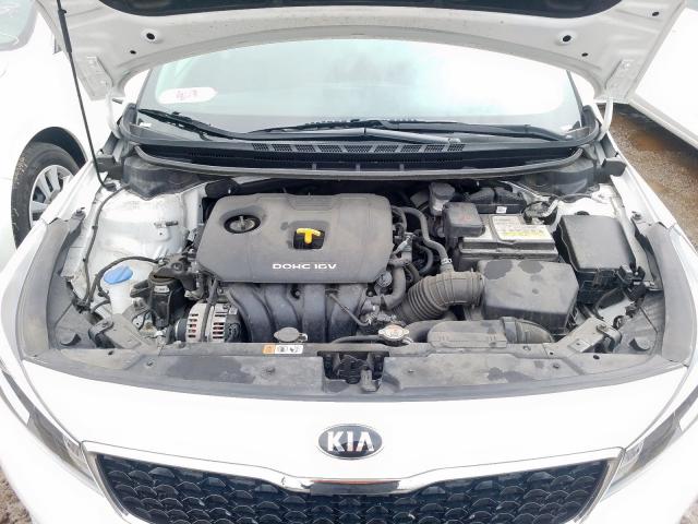 Photo 6 VIN: 3KPFL4A73JE222125 - KIA FORTE LX 