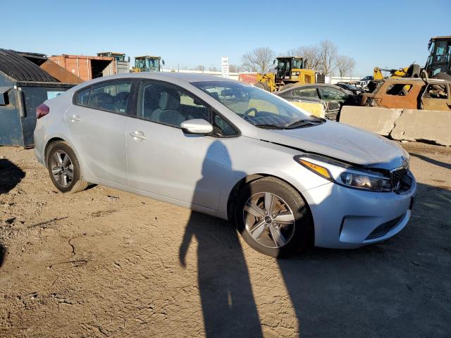 Photo 3 VIN: 3KPFL4A73JE223887 - KIA FORTE LX 