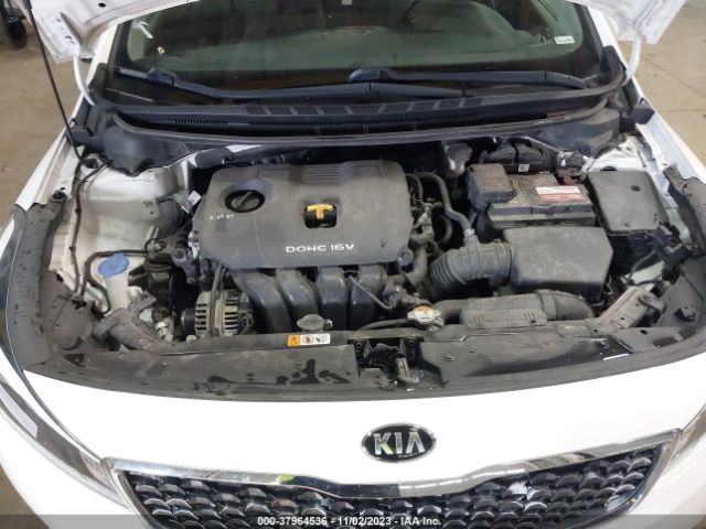 Photo 9 VIN: 3KPFL4A73JE225882 - KIA FORTE 