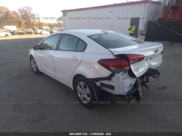 Photo 2 VIN: 3KPFL4A73JE226868 - KIA FORTE 