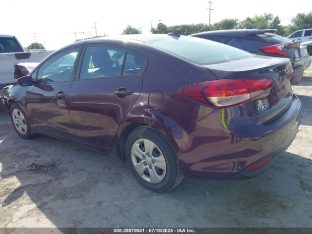 Photo 2 VIN: 3KPFL4A73JE230001 - KIA FORTE 