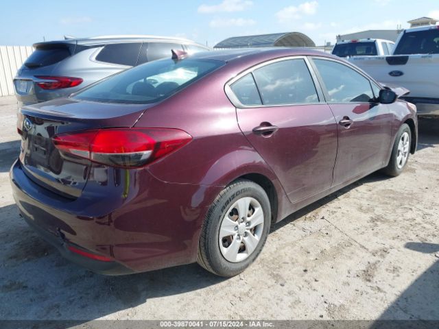 Photo 3 VIN: 3KPFL4A73JE230001 - KIA FORTE 