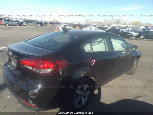 Photo 3 VIN: 3KPFL4A73JE242729 - KIA FORTE 