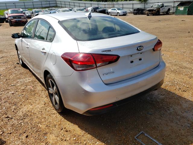 Photo 2 VIN: 3KPFL4A73JE257120 - KIA FORTE LX 