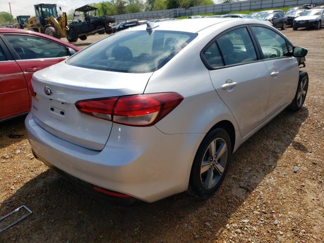 Photo 3 VIN: 3KPFL4A73JE257120 - KIA FORTE LX 