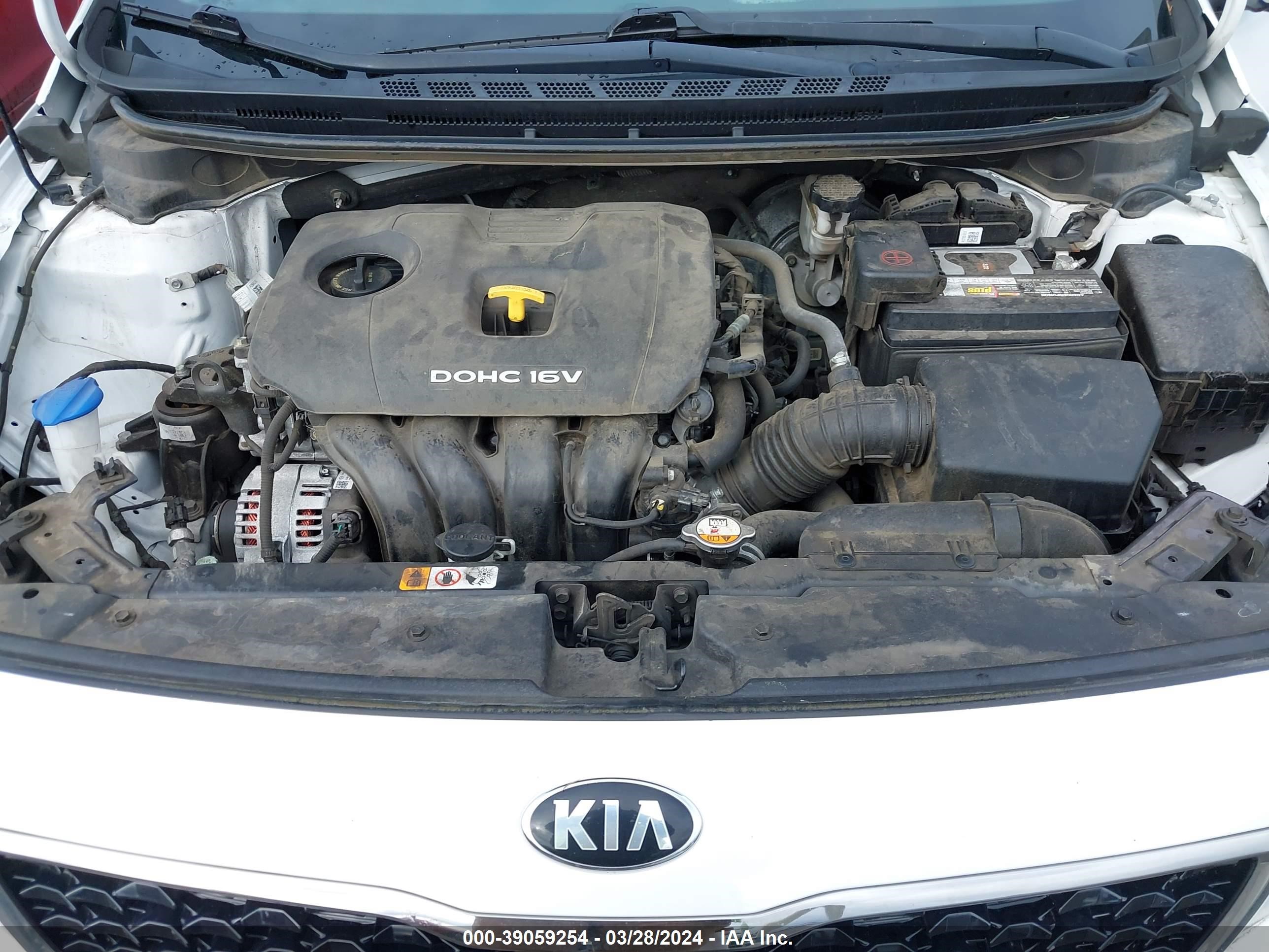 Photo 9 VIN: 3KPFL4A73JE261412 - KIA FORTE 